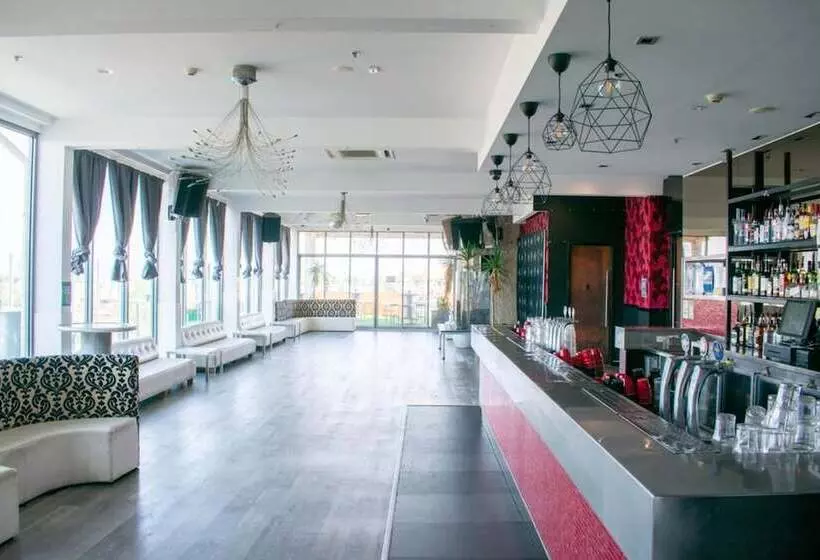 هتل Summer House Melbourne
