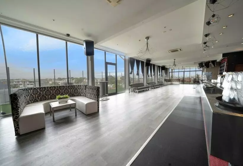 هتل Summer House Melbourne