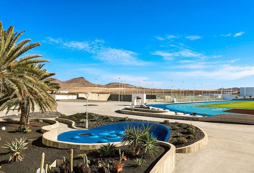 リゾートホテル Club La Santa   All Sports Inclusive