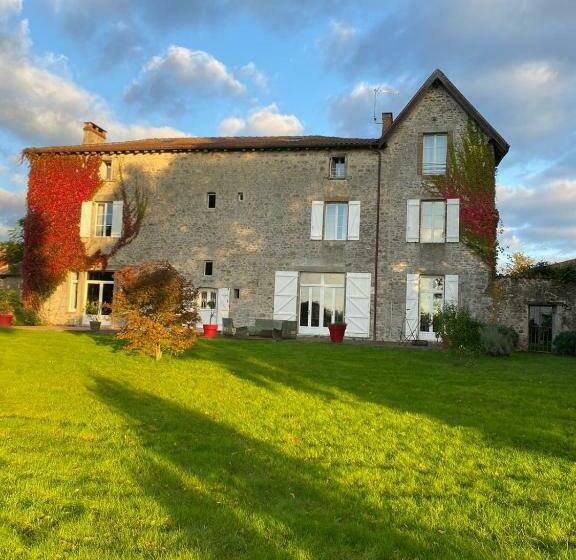 مبيت وإفطار Domaine De Panissac