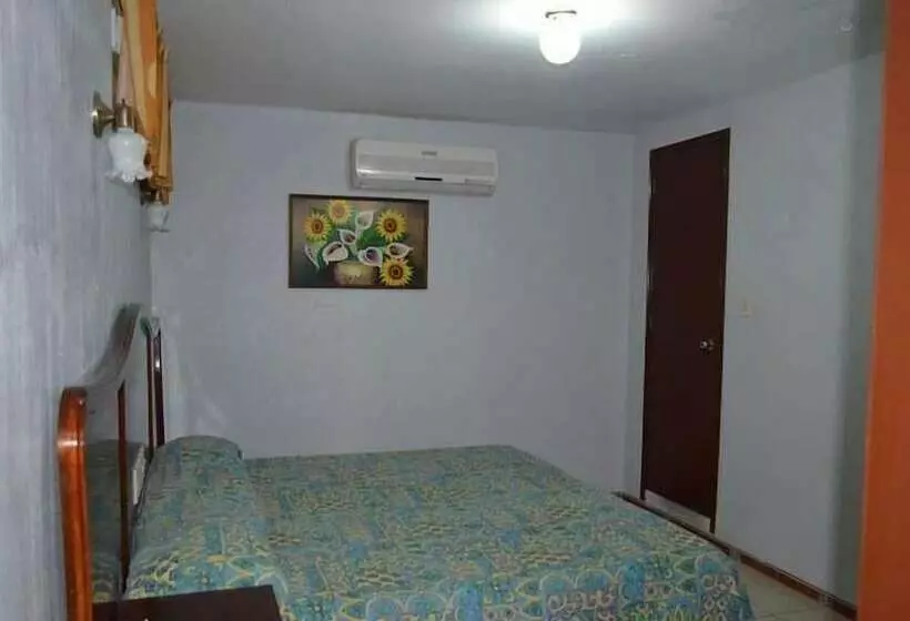 هتل Amueblados Caribe