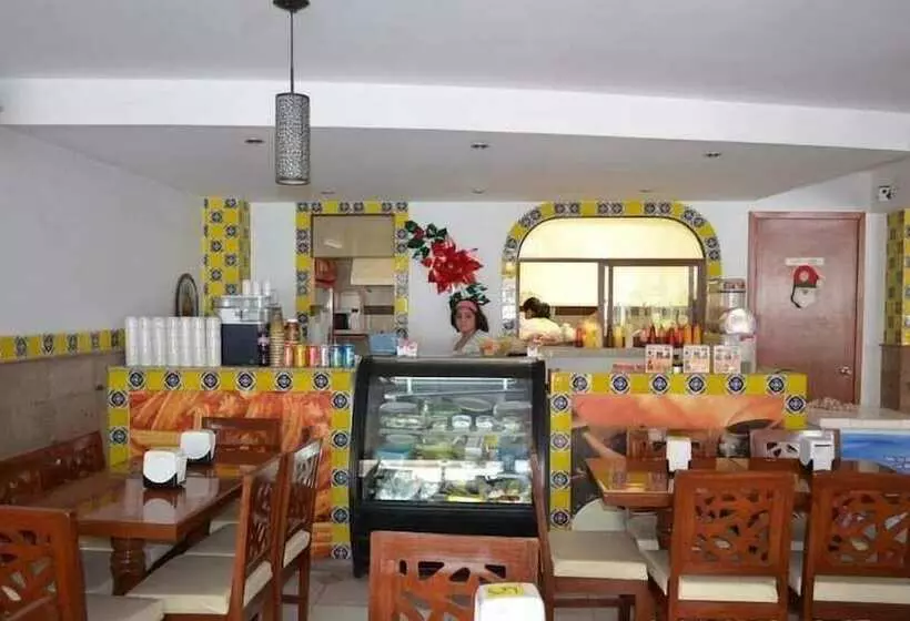 هتل Amueblados Caribe