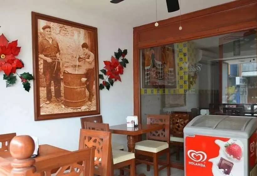 هتل Amueblados Caribe