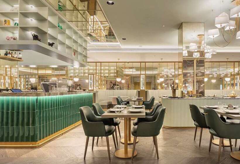 هتل The Emerald House Lisbon, Curio Collection By Hilton