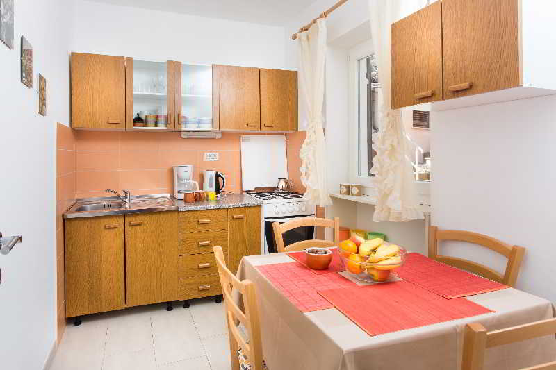 Отель Apartments Kerry