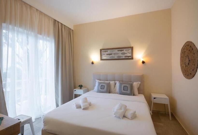 ホテル Aurora Beach