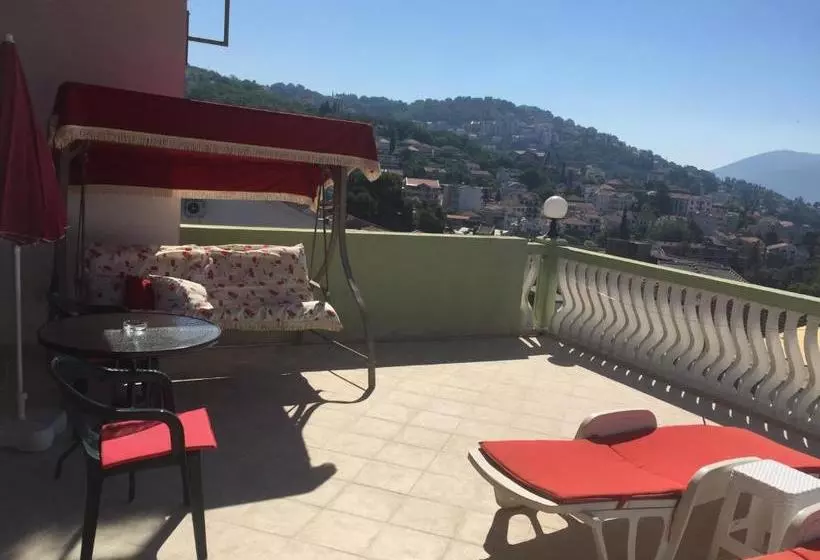 هتل Boka Bay Apartments