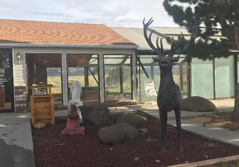 ホテル Broken Spur Inn & Steakhouse