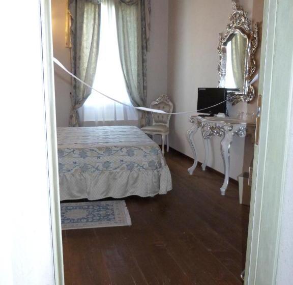 ホテル Ca  Zane Martin