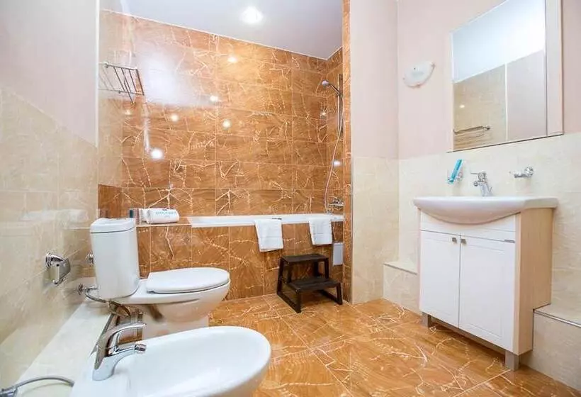 Отель Dolphin Resort & Conference Center