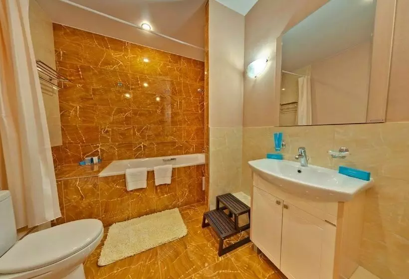 Отель Dolphin Resort & Conference Center