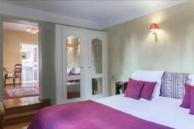 Отель Hostellerie Bourguignonne