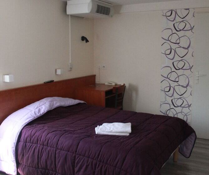 فندق Nîmes Caissargues