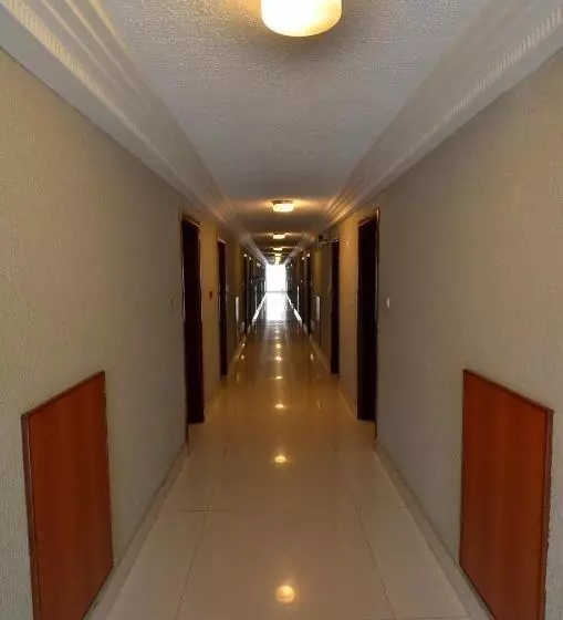 Hotel Nobila Airport