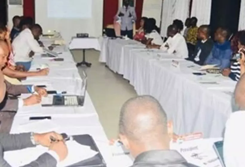 Hotel Nobila Airport