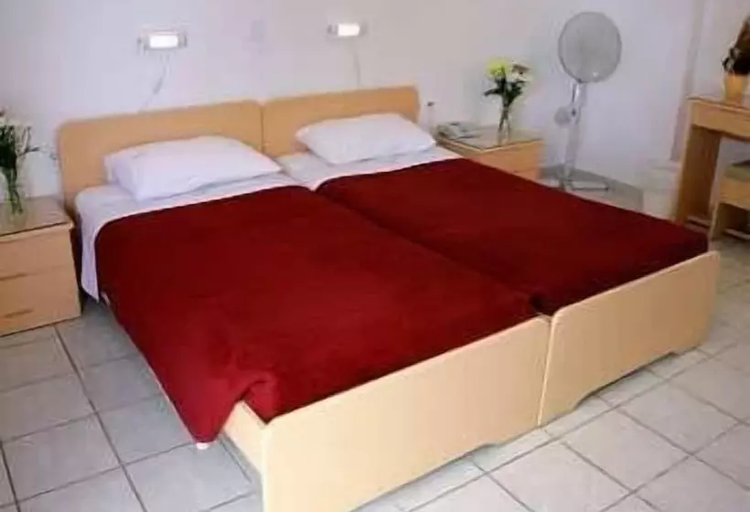 田舎風ホテル Elite Apartments