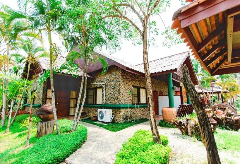 هتل Silamanee Resort & Spa