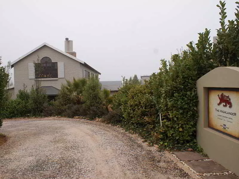 Отель The Highlander