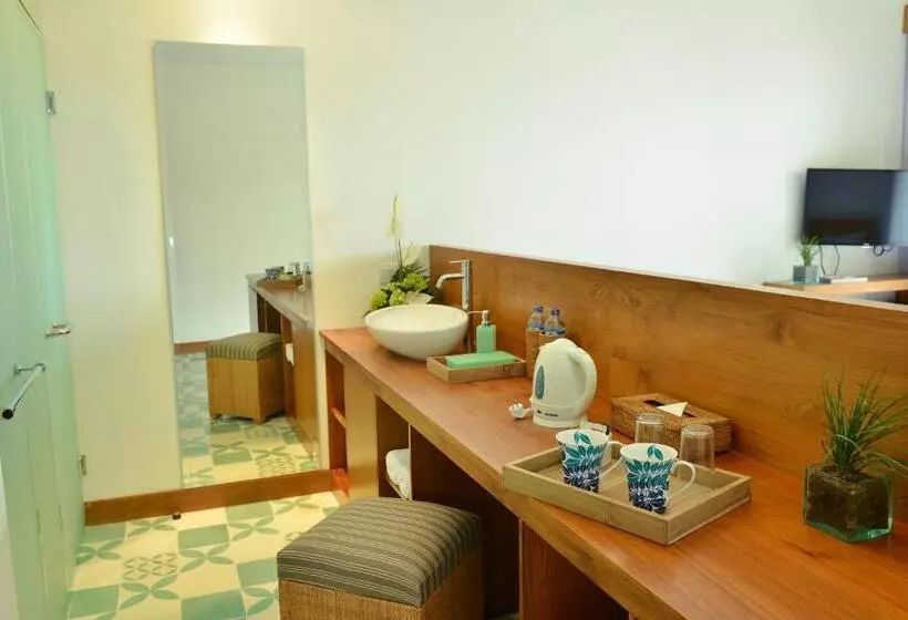 Hotel The Open House Jimbaran Bali