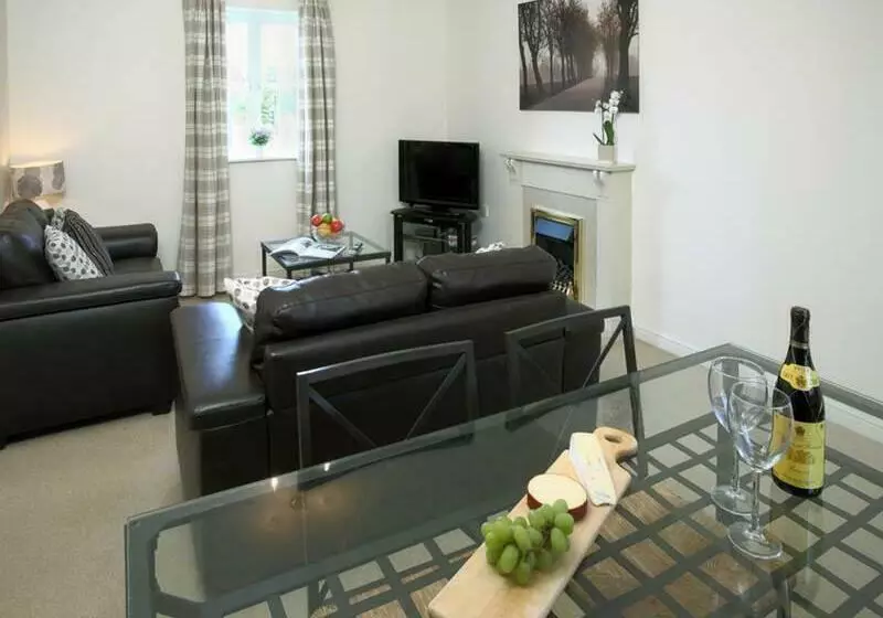 호텔 Your Stay Bristol Orchard Gate