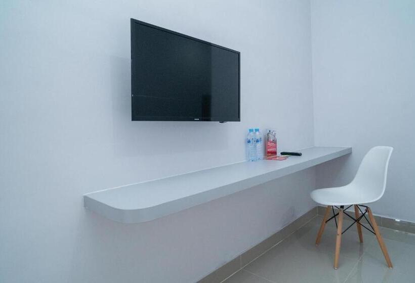 Отель Reddoorz @ Jalan Gunung Talang Mahendradatta