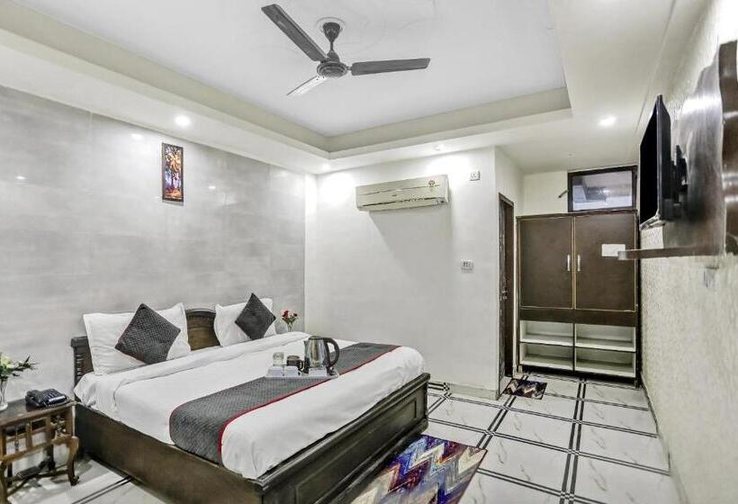 Отель Collection O Ap Grand