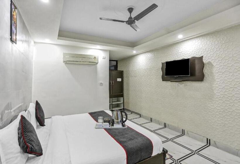 Отель Collection O Ap Grand