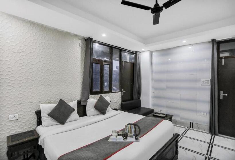 Отель Collection O Ap Grand