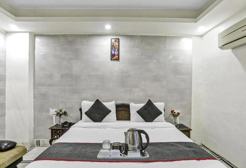 Отель Collection O Ap Grand