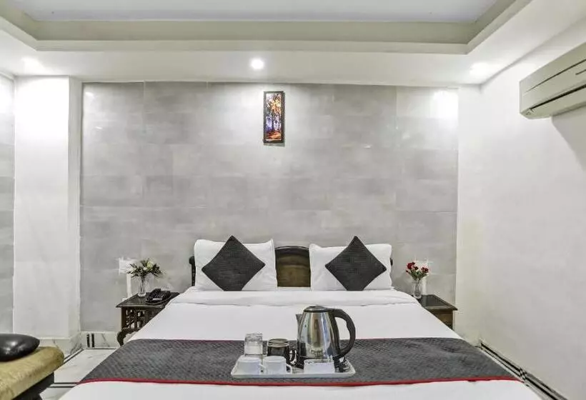 Hotelli Collection O Ap Grand
