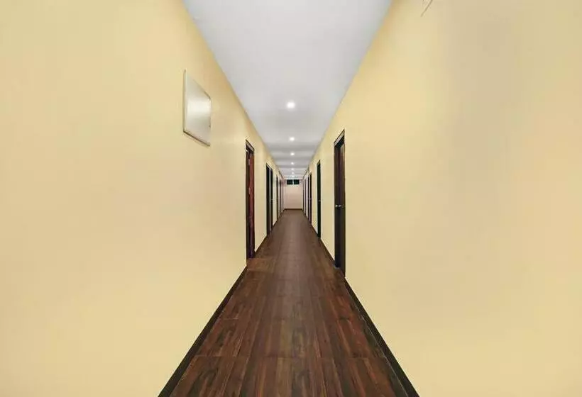 Hotelli Capital O De Alphabet Kakinada