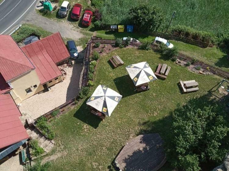 Pensjonat Chata Pod Hradem