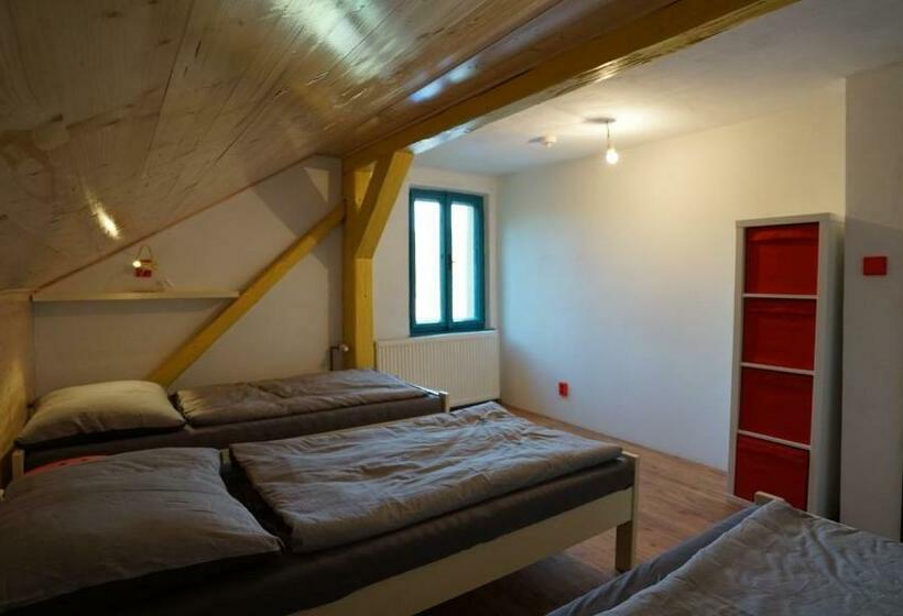 Pensjonat Chata Pod Hradem