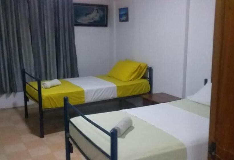 Pension Hostal El Naufrago 2