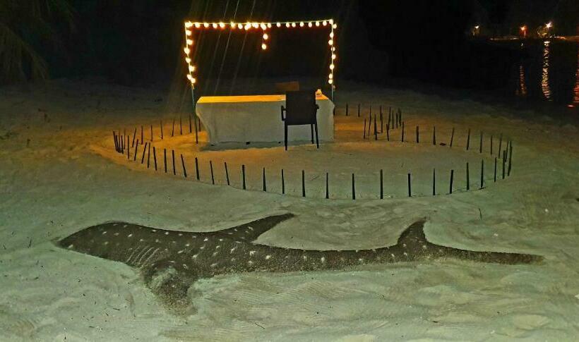 پانسیون White Sand Himandhoo
