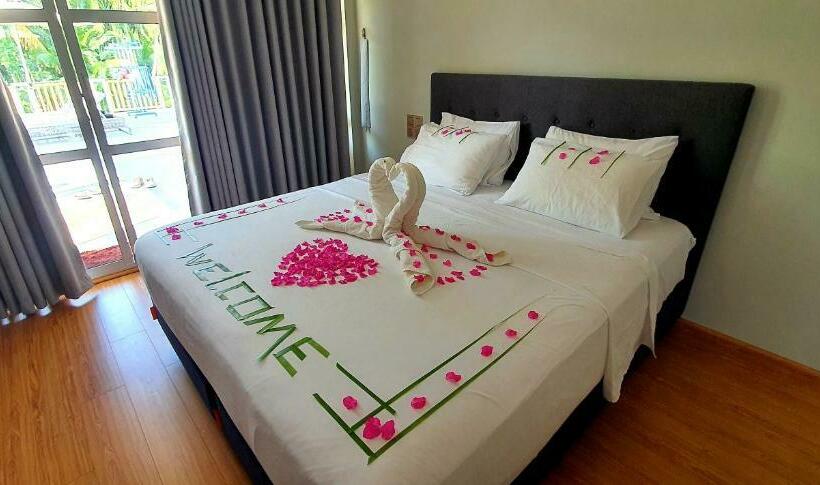 پانسیون White Sand Himandhoo