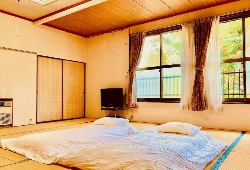 ベッドアンドブレックファースト Togari Inn Suites