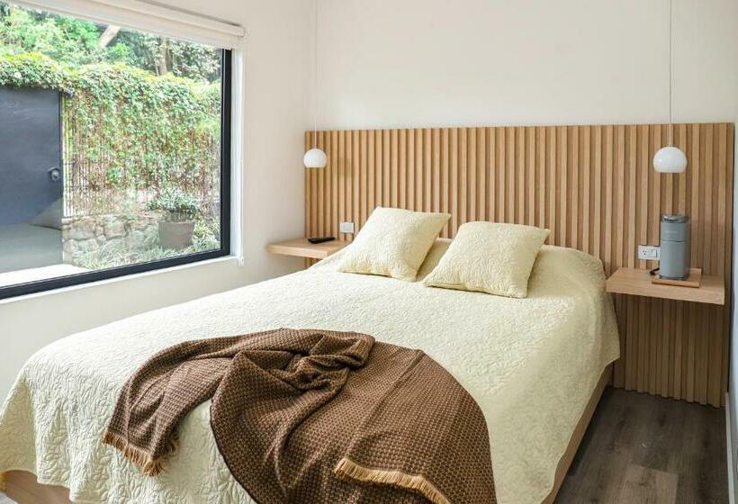 مبيت وإفطار Colina Inn