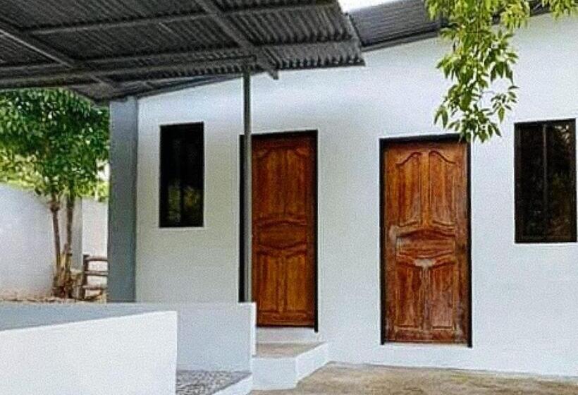 בית מלון כפרי Negra Mountain Resort