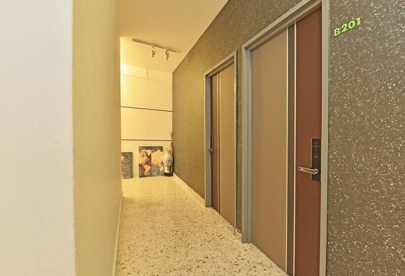 Hotel Oyo 90427 Mm Homestay