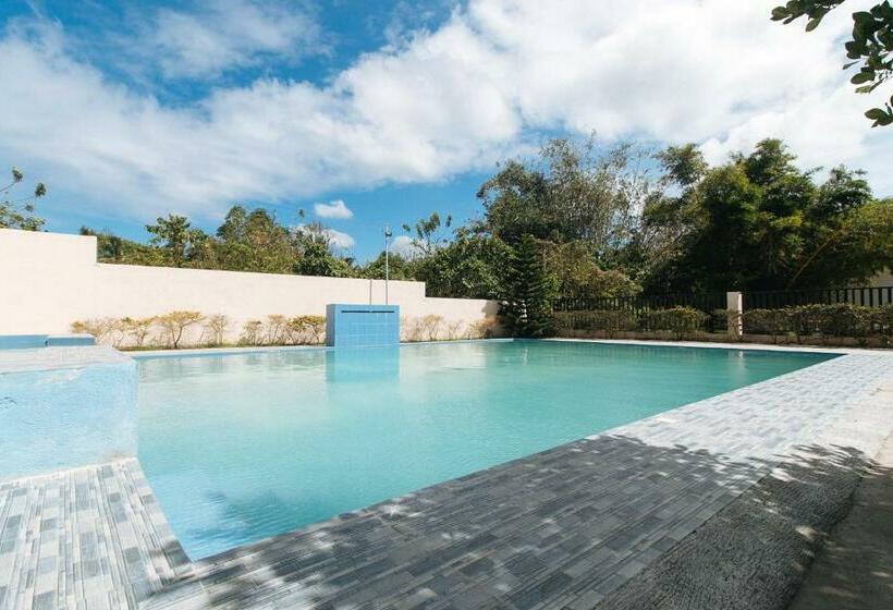 Отель Precious Garden Events Place Cavite