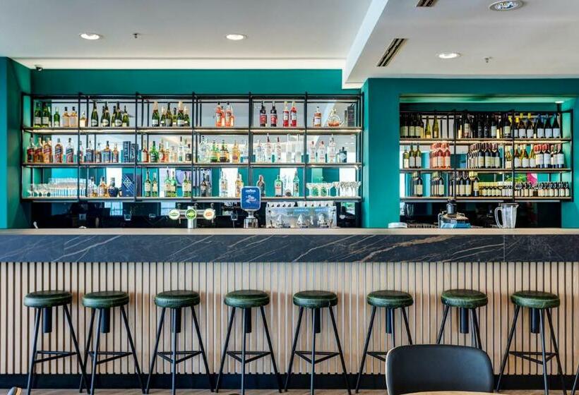 هتل Zeta By Sambic