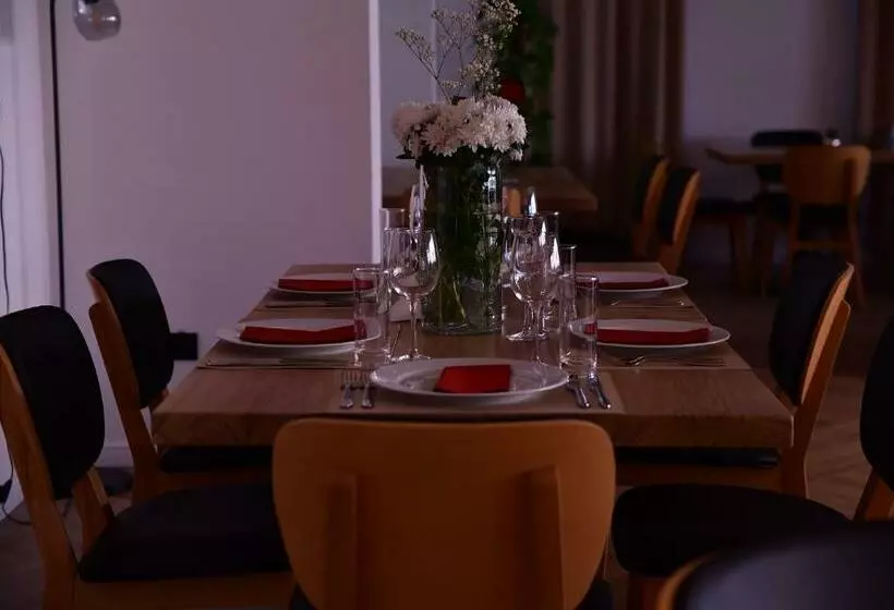 هتل Zeta By Sambic