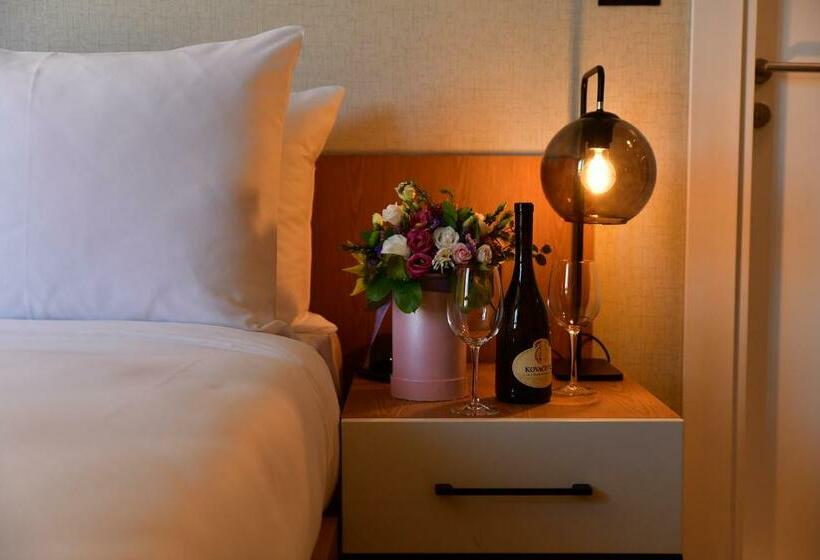 هتل Zeta By Sambic