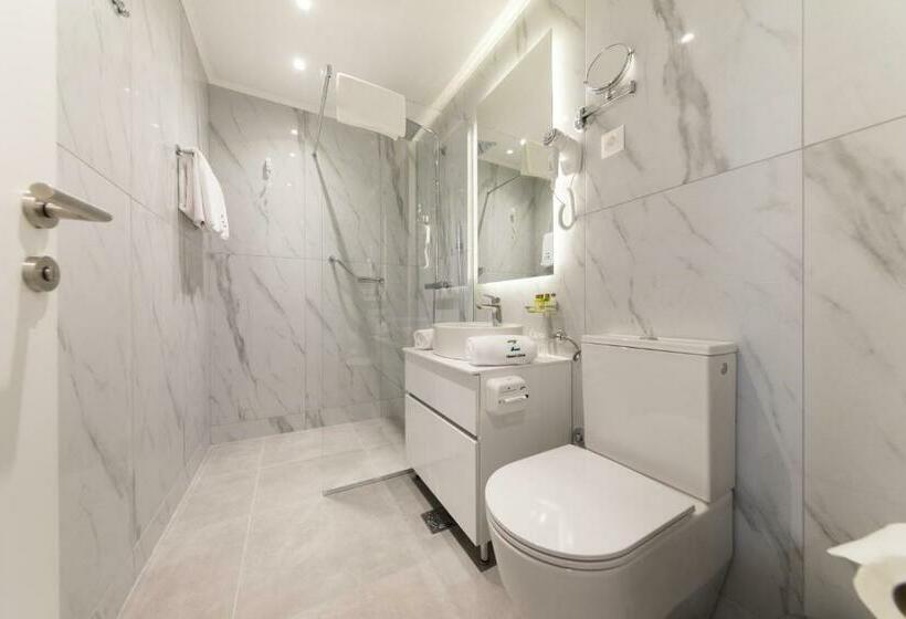 هتل Zeta By Sambic