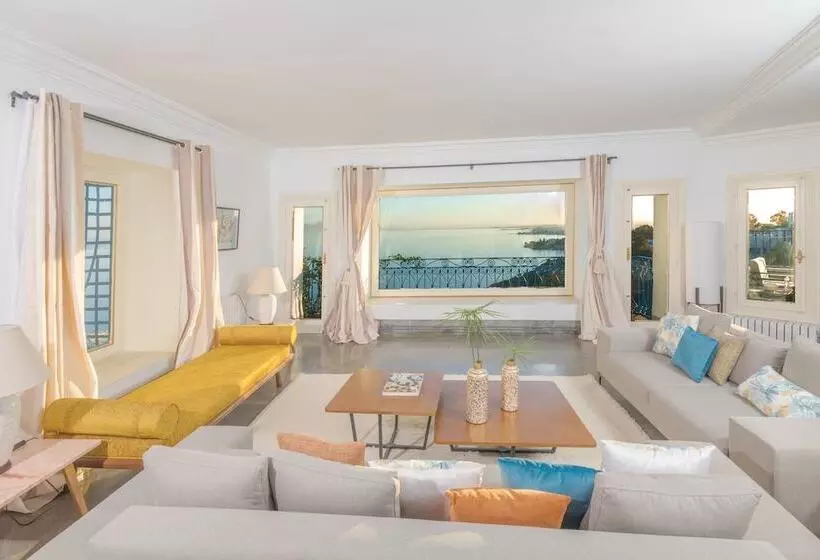 پانسیون La Demeure