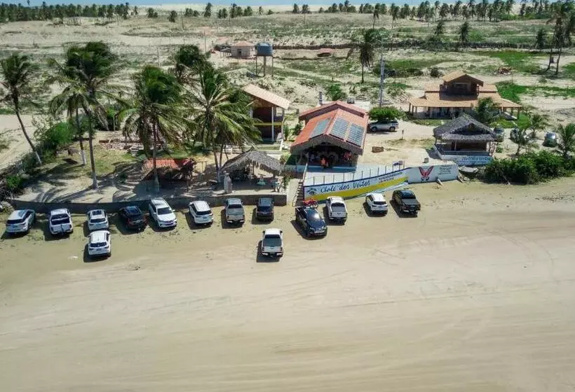 Retkeilymaja Pousada Chalé Dos Ventos Praia De Caetanos Em Amontada