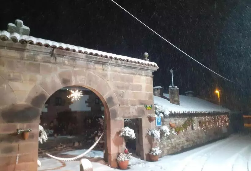 هتل La Casona De Barrio, Alto Campoo