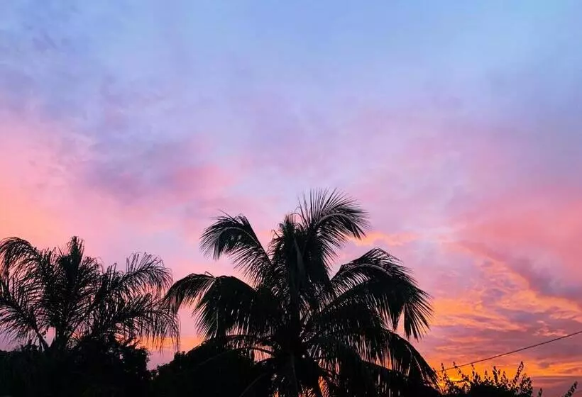 تختخواب و صبحانه Casa Babalahy