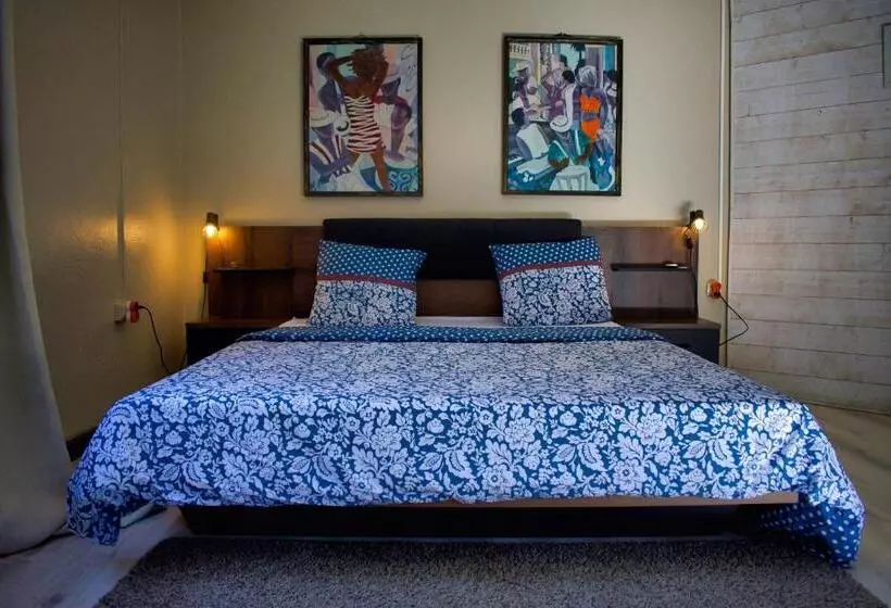 تختخواب و صبحانه Casa Babalahy